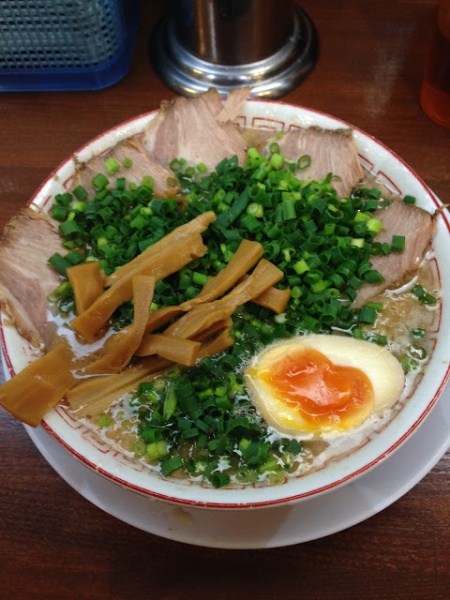 豚骨ラーメン だるま大使 本店>