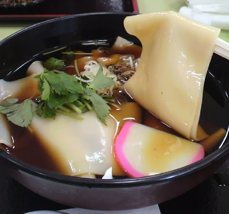 道の駅ごか（茨城県五霞町）のレストラン「花こぶし」の幅広うどん