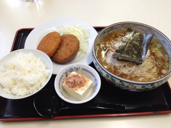 仙人(群馬県館林市)にてラーメン定食