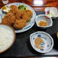 日進第一食堂の「ヒレカツ定食」と「カキフライ定食」（伊勢崎市）